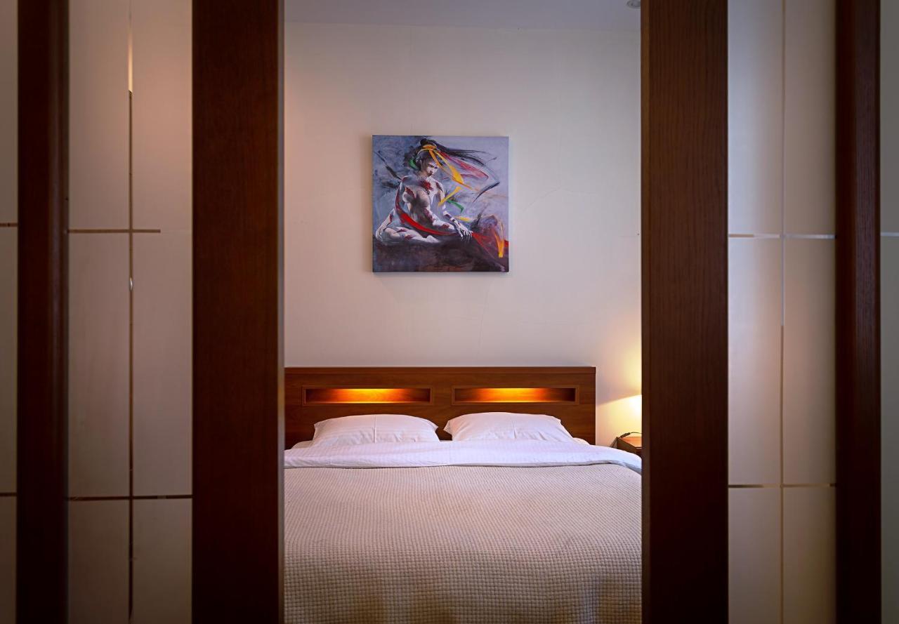 Kyiv High Standard Apartment ภายนอก รูปภาพ
